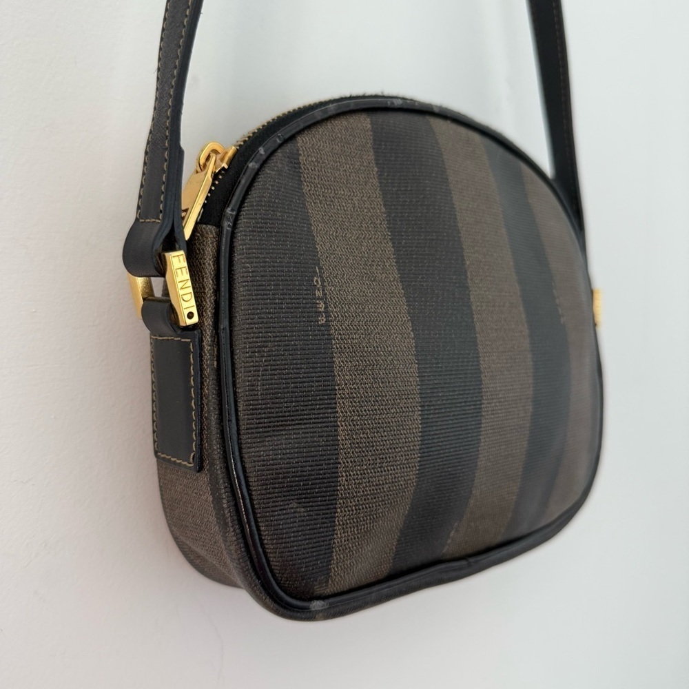 Vintage Fendi tobacco brown Pequin stripe crossbody camera bag - Picture 3 of 15